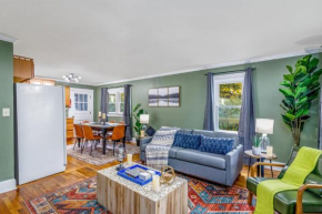 New River Gorge Cottage w Hot Tub, Fire Pit, Grill